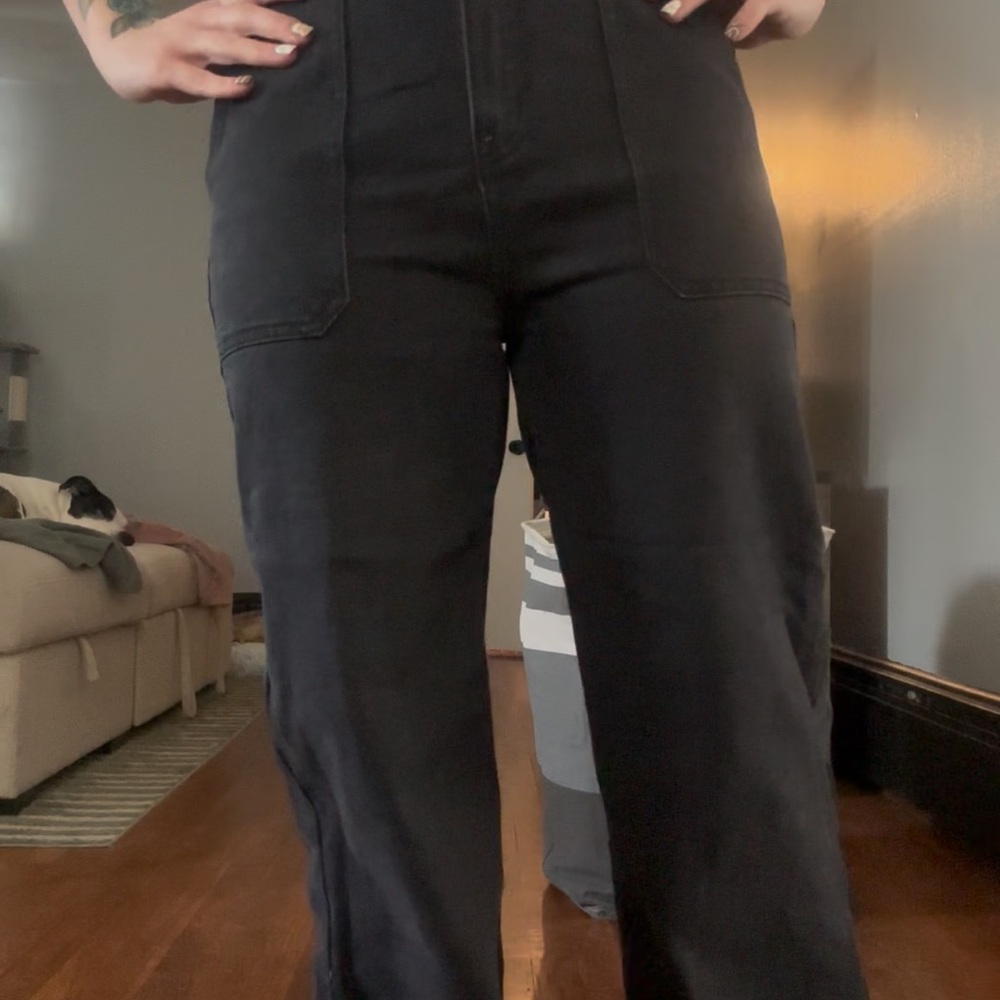 Black High-Waisted Jeans